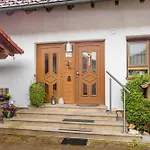 Unterm Dreifaltigkeitsberg *
