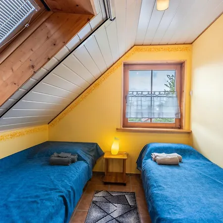 Unterm Dreifaltigkeitsberg * Balgheim